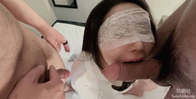 汐梦瑶 绿帽老公亲自掰开老婆小穴给别人预览图10