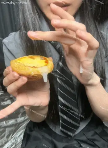 堂妹九九 调教吃精液吃各种精液食物合集预览图10