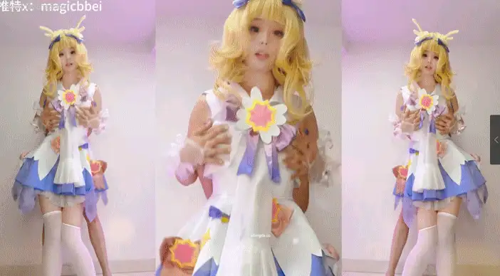 魔法贝贝 双马尾装清纯裸舞预览图01