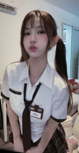 抖音反差女神【宥子oct9】最新定制道具自慰 穷人女神富人的母狗 661P+243V+1.87G [单体合集预览图12
