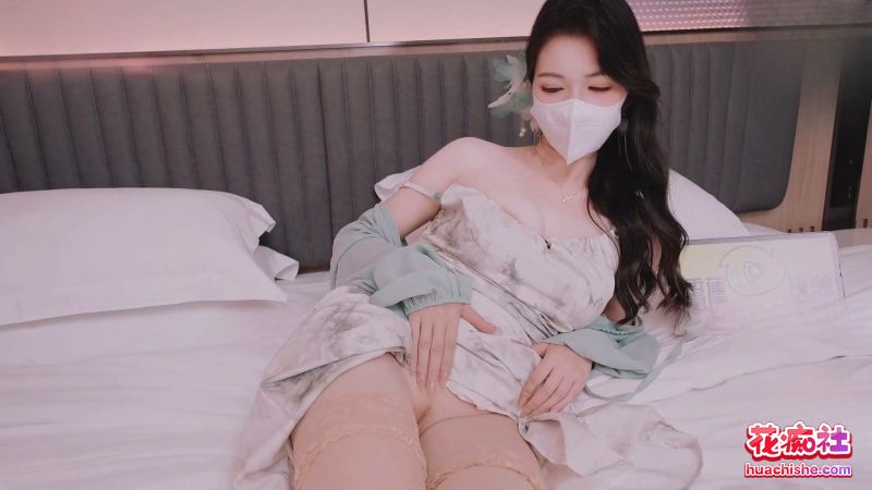 【狐不妖】猥琐摄影师帮风骚少女拍私房照预览图04