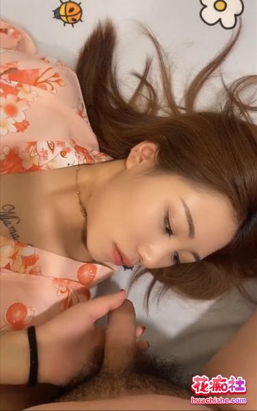 极品丝袜母狗【小语】性爱私拍流出预览图14