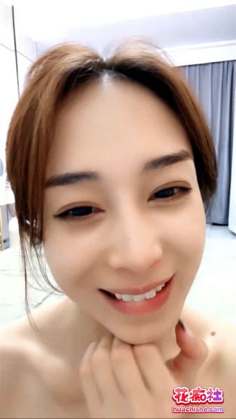 极品风骚御姐 深喉无套多体位抱操+颜射吞精预览图02