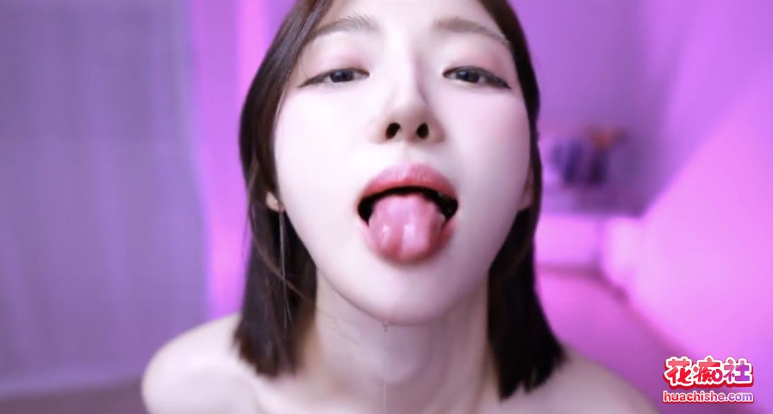 高颜值女同舌吻&美舌诱惑 合集预览图12
