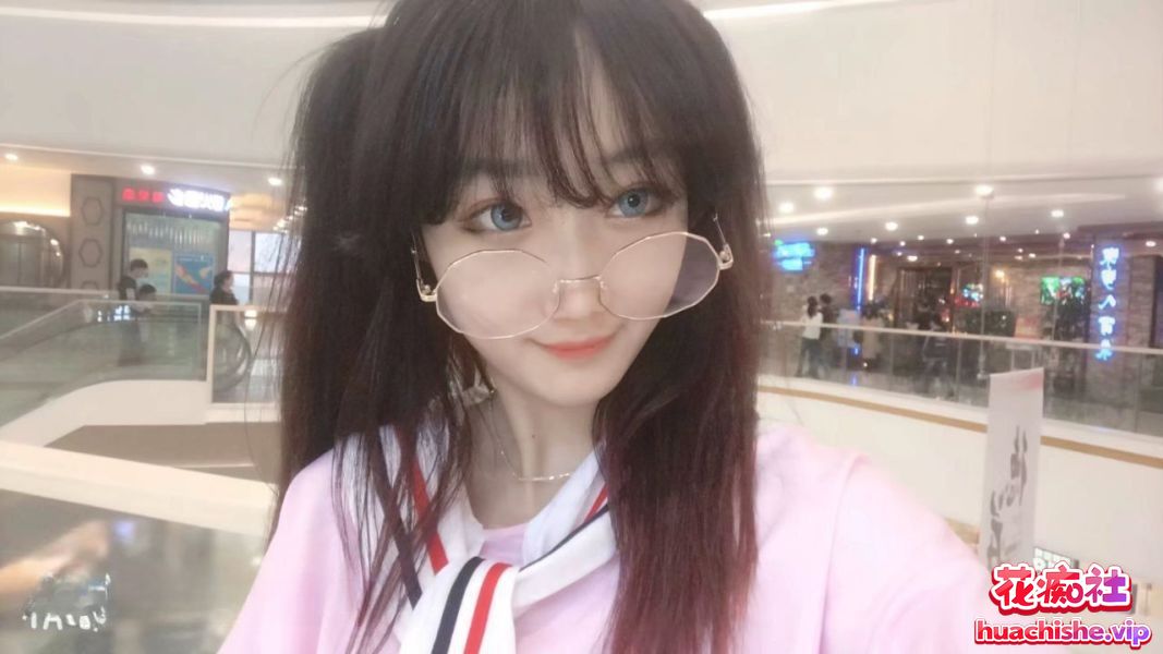 选择泄密流出❤️篮球场泡到个清纯大一新生 26v243m 泄密流出❤️篮球场泡到个清纯大一新生预览图01