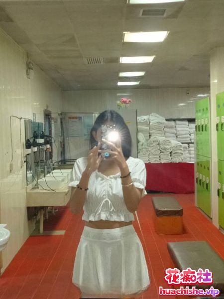 优质泄密 颜值女大学生与男友性爱自拍预览图06