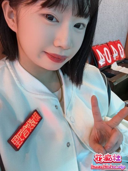 泄密流出❤️网络招聘模特套路05年高校美女预览图06