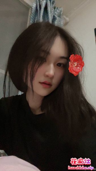 泄密流出❤️艺校美女被网络套路裸体+洗澡自慰预览图06