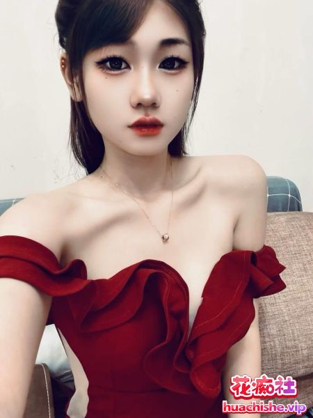 泄密流出❤️山东美女李莹被网络招聘模特套路全裸预览图09