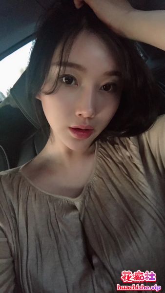 巨乳蜜桃臀 童小芯 直播+微密圈+早期视图合集预览图14