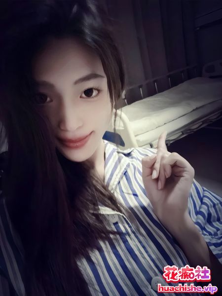 抖音极品高颜值模特身材网红leelee 大尺度泄密预览图05