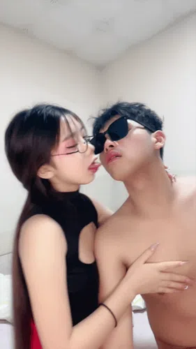 03小师妹 娇小嫩妹性感情趣丝袜足交舌吻预览图13