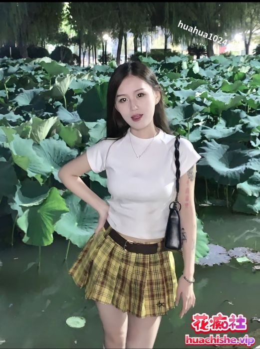 【极品泄密】两位超极品美女图影泄密预览图07