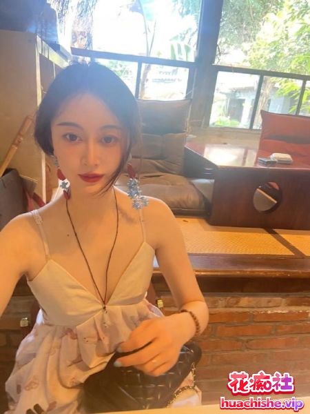 泄密 河北艺术职业学院极品校花王丽莎 偷情流出 1v111m