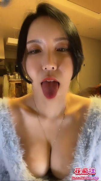 韩国BJ主播Kimjeewoo529 大尺度骚舞阿黑颜预览图02