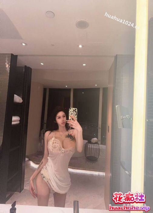 兔兔 极品巨乳外围婊口交性爱啪啪视频预览图03