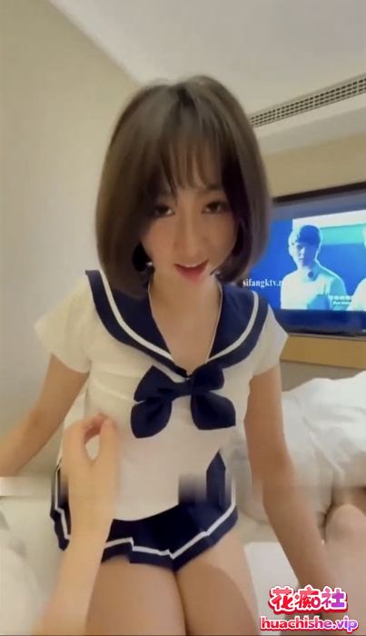大二艺术生学妹和金主爸爸酒店约炮视频预览图09
