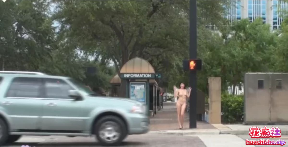 Nude-re-public专挑有人的地方人前露出合集预览图03