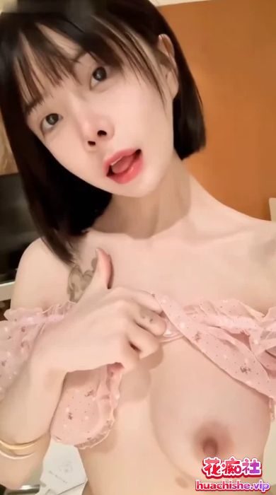 金钱钱(桐下爱希) 顶级双马尾萝莉私拍+推特合集预览图06