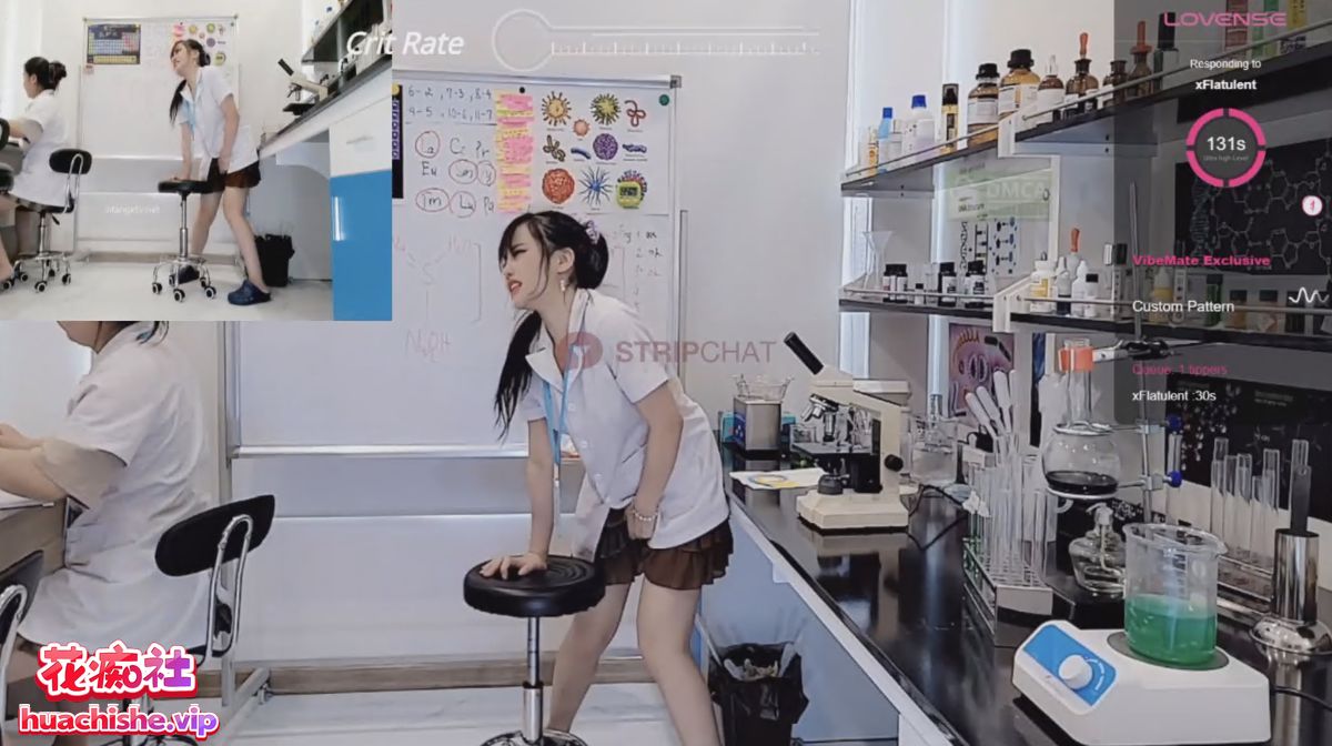 Stripchat实验室女大【___Lab___】跳蛋自慰直播预览图03
