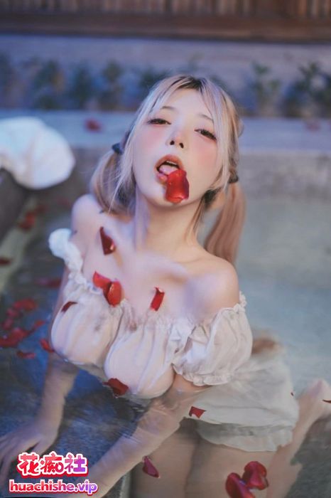 福利姬03loveyo cos双人淫语足交预览图03