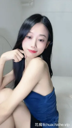 骚辣惹火俏佳人 哥哥叫我乖乖 长腿制服自慰预览图03