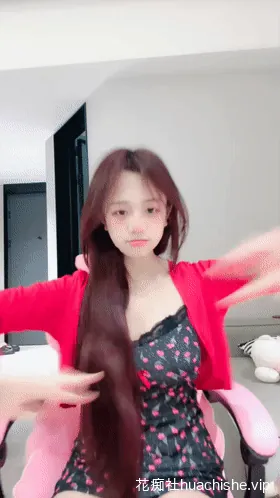 活泼嗲气粉萝莉 S狐狸精 美乳裸舞自慰预览图21