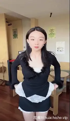 健身美少女 可可奶蛋 户外露出一字马自慰直播预览图08