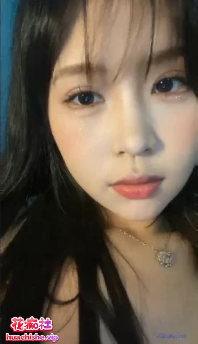 各种反差清纯颜值陪玩女神定制一对一裸聊预览图11