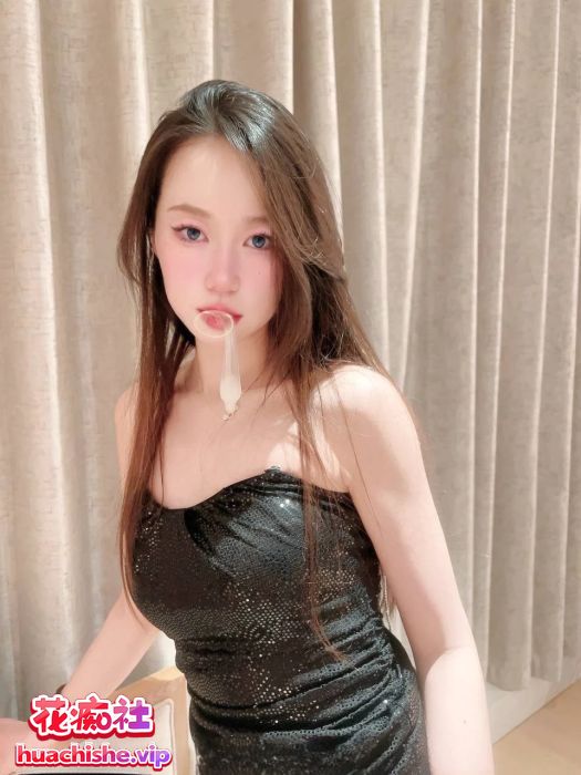 推特超淫荡反差女神 Temuer郡主 付费门槛预览图04