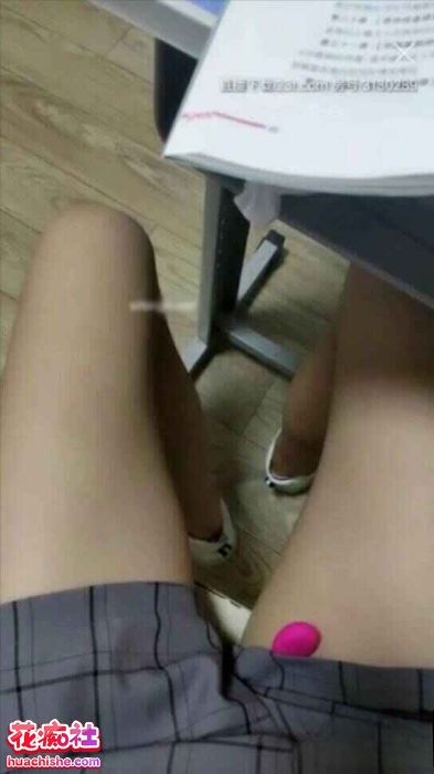 大三小依依/哆哆 直播预览图08