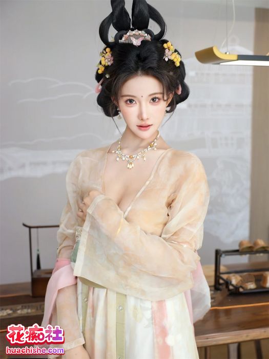 极品高颜值模特 梨霜儿 写真私拍预览图05