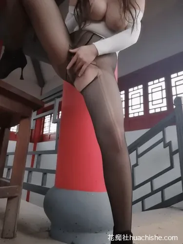 爆乳女神 果如CC 原版视频预览图04