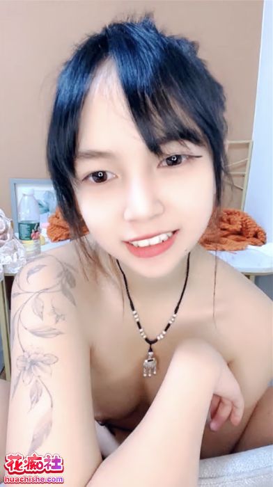 新人萌妹 小土豆 性感丝袜美腿自慰预览图02