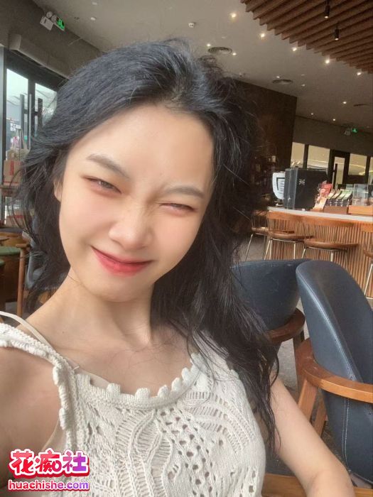 角落里的鼠鼠 下海私拍预览图01