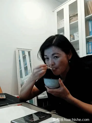 女领导ialnuyoa_h 在办公室边工作边自慰喷水预览图07