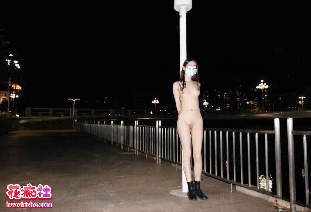 Smaxskin 各种人前露出3P啪啪预览图14