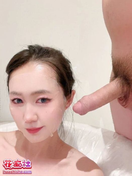GivenchyAdeer 与闺蜜共事一夫性爱记录预览图03