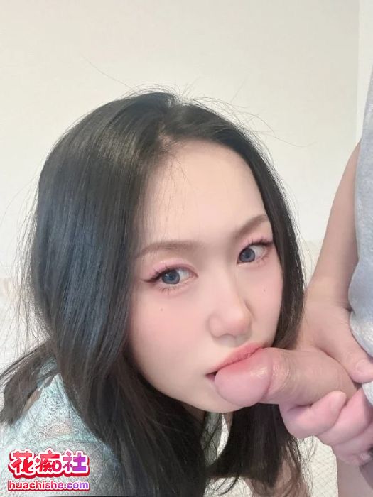 GivenchyAdeer 与闺蜜共事一夫性爱记录预览图04